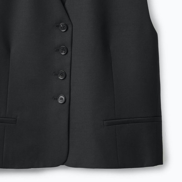 COS | Cropped Single-Breasted Waistcoat - Picture 12 of 15
